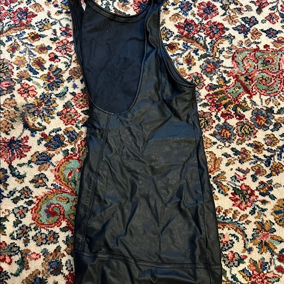 FREE PEOPLE ALL AROUND VEGAN LEATHER MINI DRESS - Picture 4 of 4